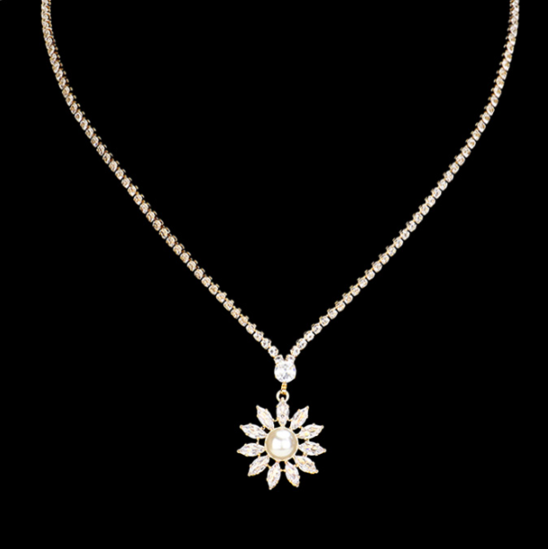 Pearl Flower Necklace